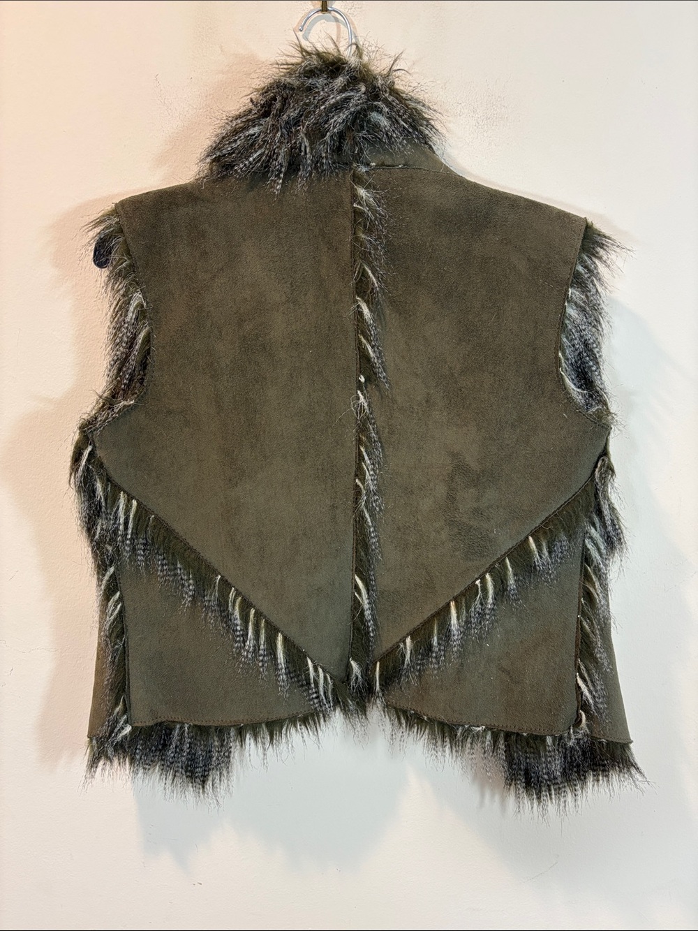 Vintage Dolce Cabo Olive Faux Fur Trim Suede Vest - Picture 3 of 7